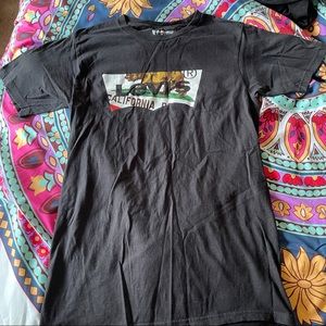 small black levi’s shirt